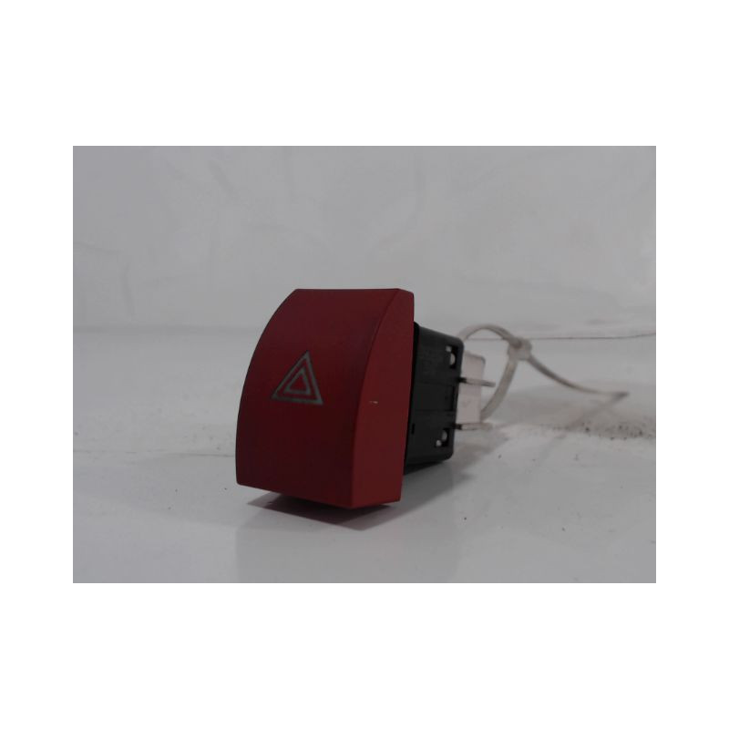 BOUTON DE WARNING SKODA OCTAVIA 2004