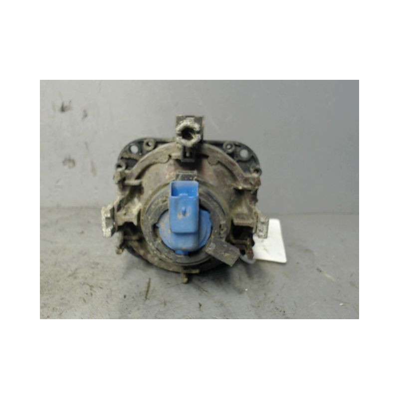 PHARE ANTIBROUILLARD AVANT DROIT CITROEN BERLINGO