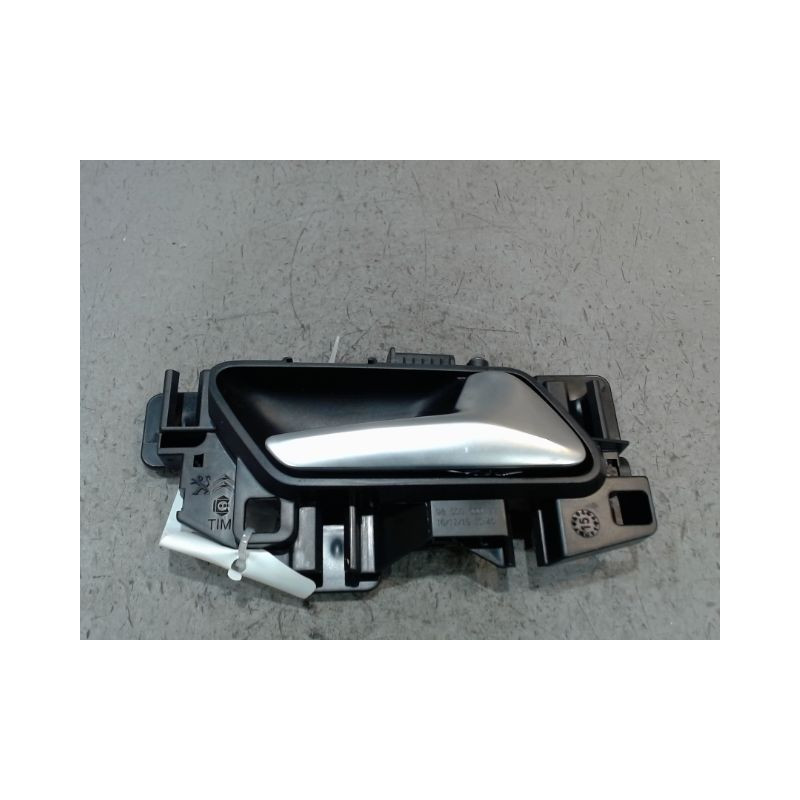 POIGNEE INTERIEURE PORTE AVANT DROIT PEUGEOT 308