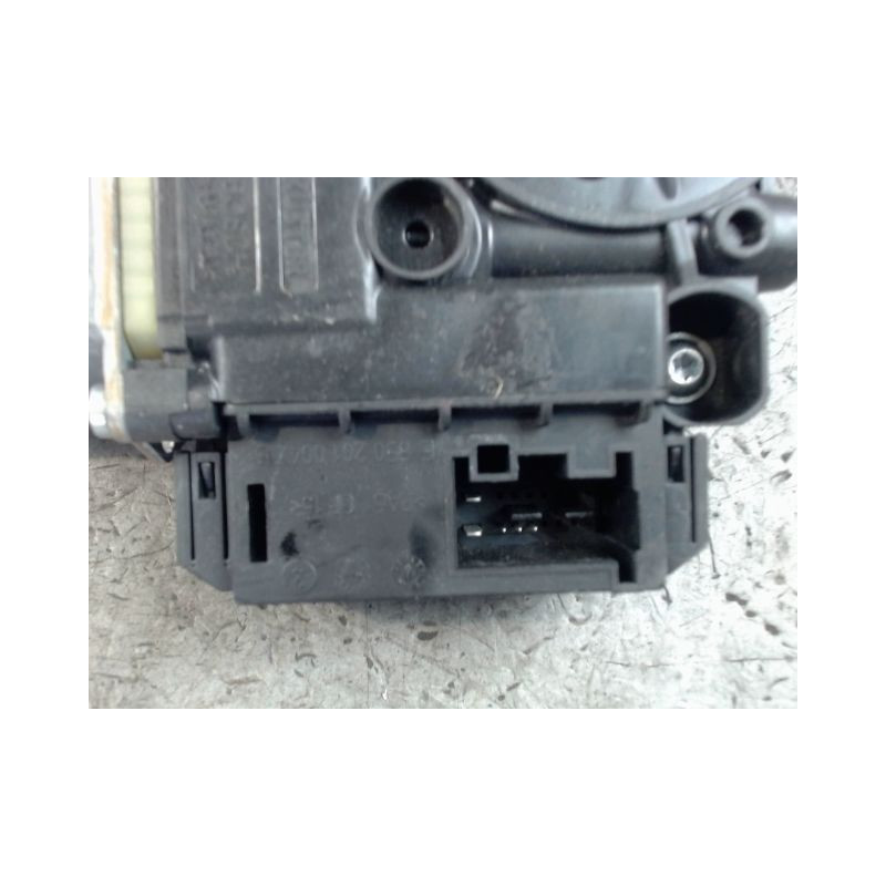 MECANISME+MOTEUR LEVE-GLACE AVANT DROIT VOLKSWAGEN POLO 2009-