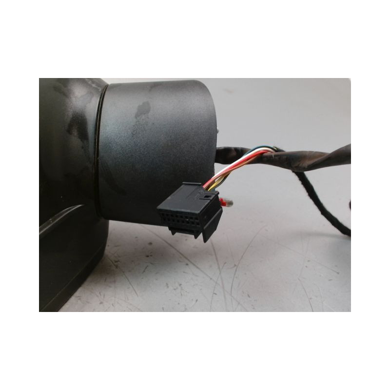 RETROVISEUR EXTERIEUR ELECTRIQUE DROIT AUDI A1