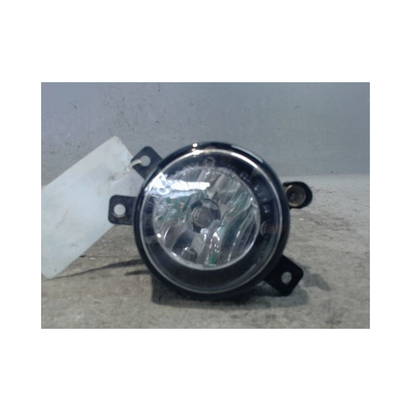 PHARE ANTIBROUILLARD AVANT DROIT B.M.W. X1