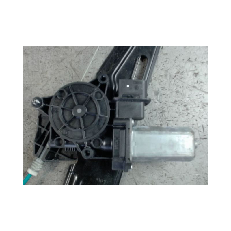 MECANISME+MOTEUR LEVE-GLACE AVANT DROIT B.M.W. X1