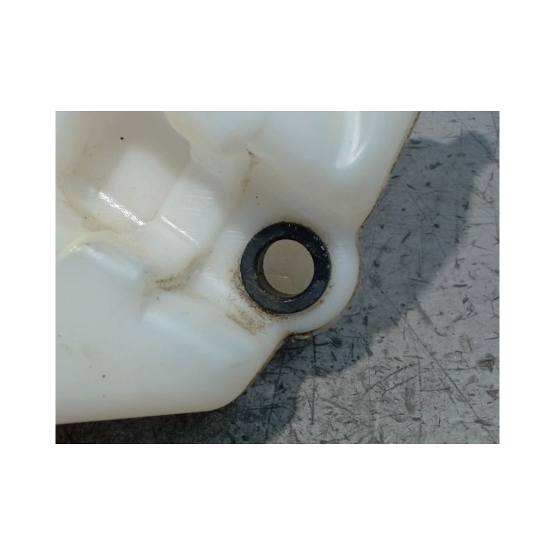 RESERVOIR LAVE-GLACE AVANT PEUGEOT 206 3P