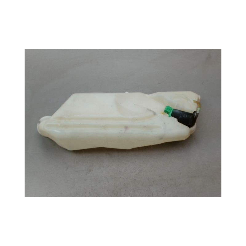 RESERVOIR LAVE-GLACE AVANT PEUGEOT 206 SW 2002-2006