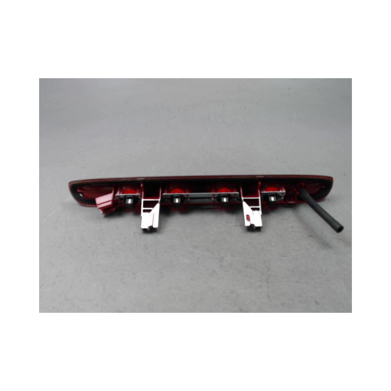 FEUX STOP SUPPLEMENTAIRE PEUGEOT 208 2012-...