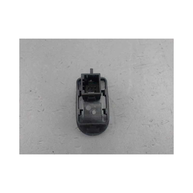 COMMANDE LEVE-GLACE PORTE AVD CITROEN C3