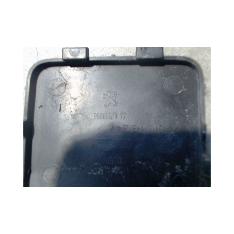 OBTURATEUR COUVRE CROCHET DE BOUCLIER AR PEUGEOT 308 SW 2008-