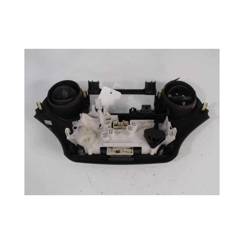 COMMANDE DE CHAUFFAGE TOYOTA YARIS -2003