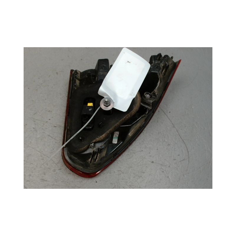 FEU ARRIERE INTERIEUR DROIT PEUGEOT 2008