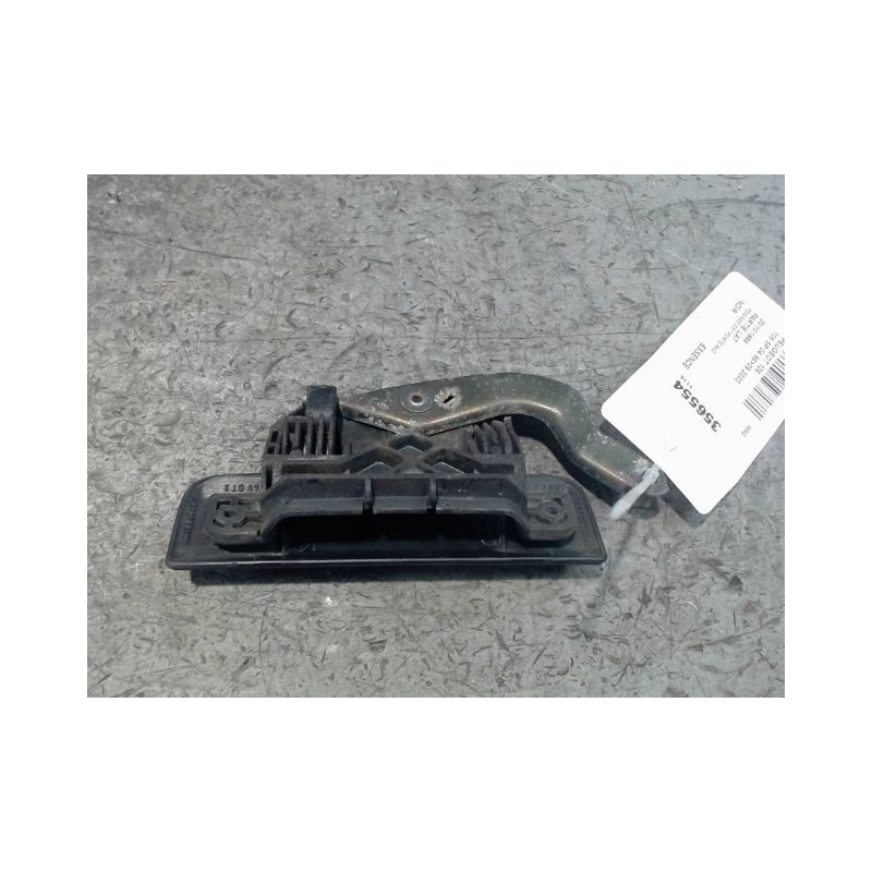 POIGNEE EXTERIEURE PORTE AVANT DROIT PEUGEOT 106 96-2003