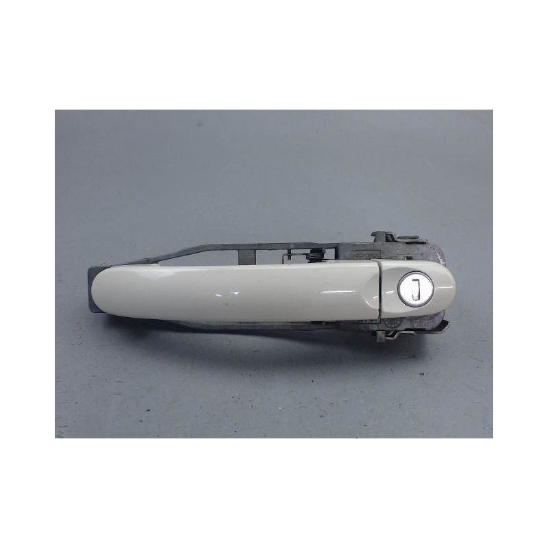 POIGNEE EXTERIEURE PORTE AVANT GAUCHE VOLKSWAGEN NEWBEETLE