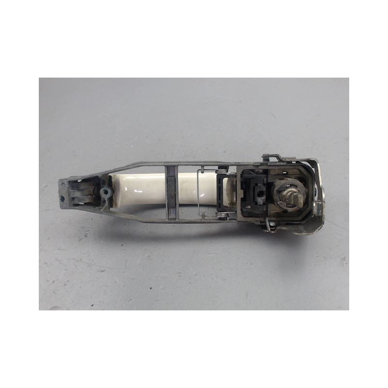 POIGNEE EXTERIEURE PORTE AVANT GAUCHE VOLKSWAGEN NEWBEETLE