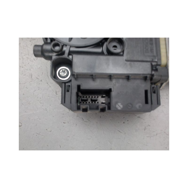 MECANISME LEVE-GLACE AVANT GAUCHE VOLKSWAGEN POLO