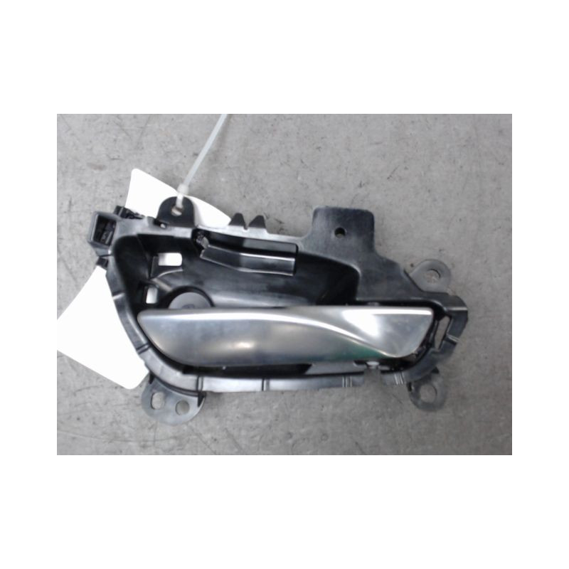 POIGNEE INTERIEURE PORTE AVANT DROIT B.M.W. SERIE 1