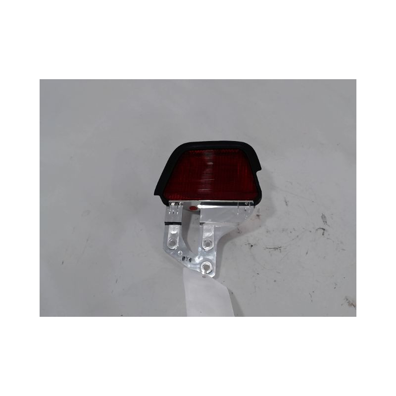FEUX STOP SUPPLEMENTAIRE TOYOTA AVENSIS 2003-