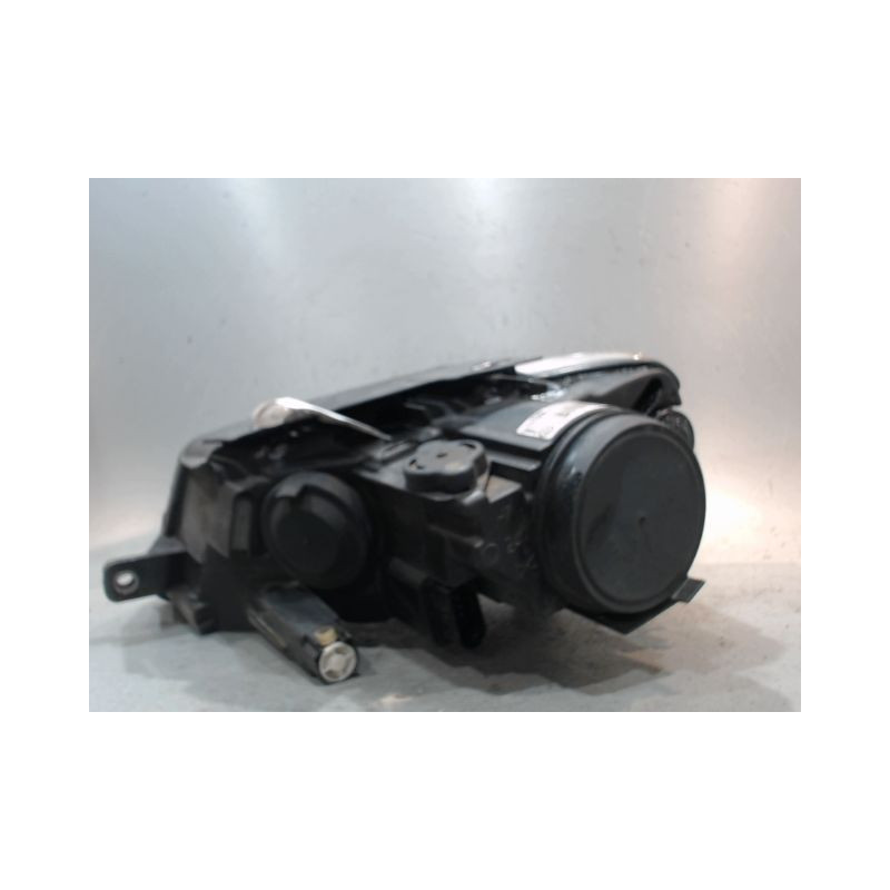 PHARE DROIT VOLKSWAGEN PASSAT