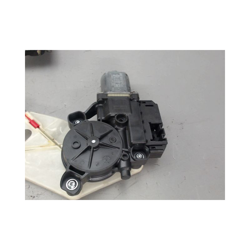 MECANISME LEVE-GLACE AVANT GAUCHE VOLKSWAGEN POLO
