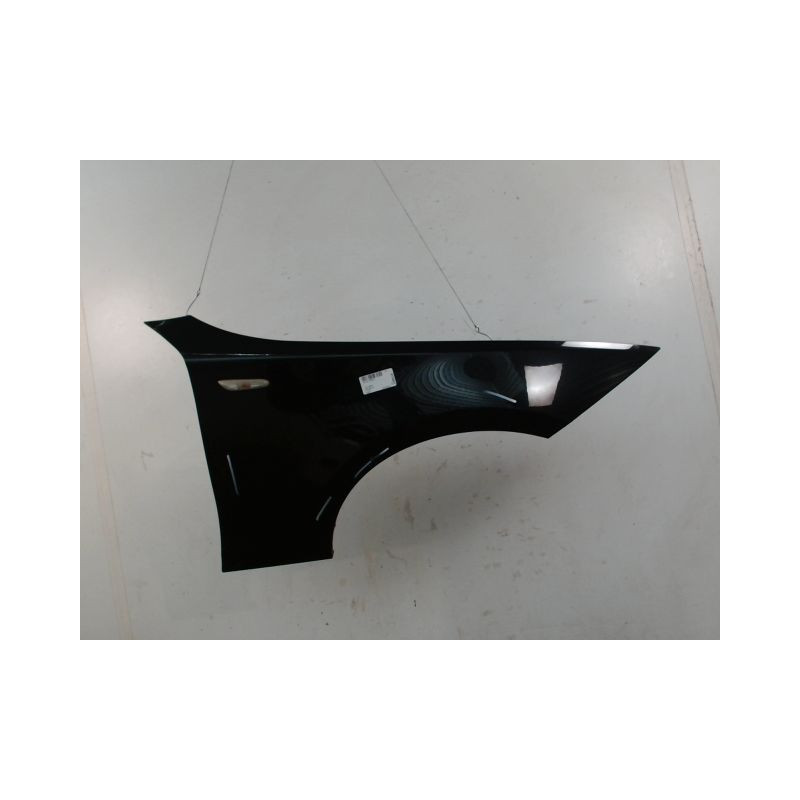 AILE AVANT DROIT B.M.W. SERIE 1