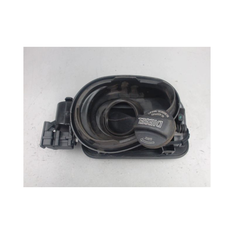 VOLET DE TRAPPE CARBURANT B.M.W. SERIE 3