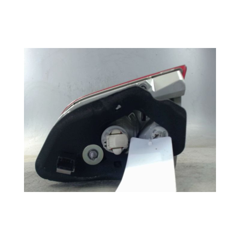FEU ARRIERE INTERIEUR GAUCHE PEUGEOT 308 SW 2008-