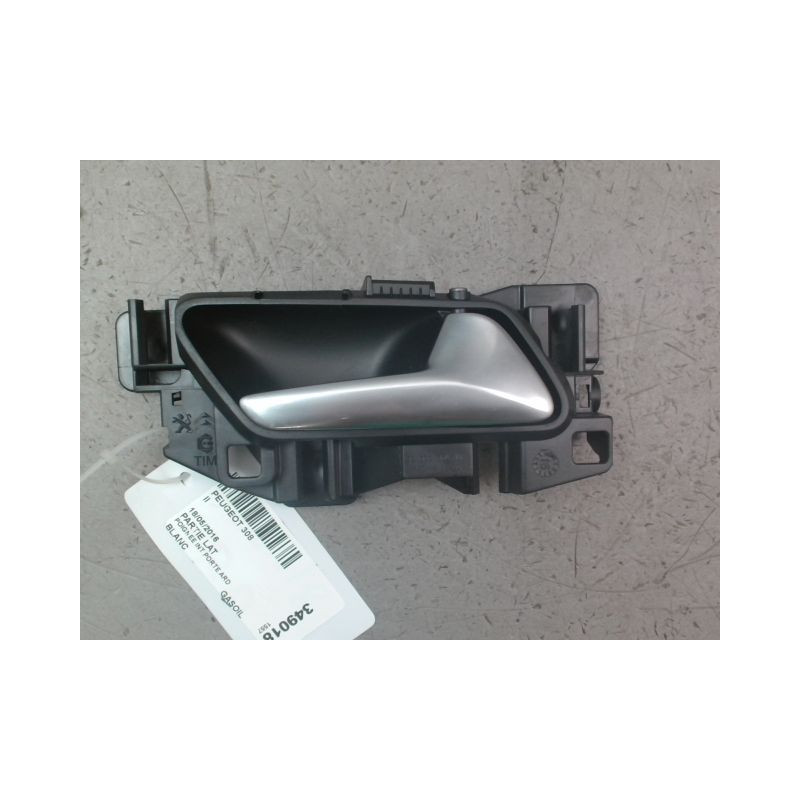 POIGNEE INTERIEURE PORTE ARRIERE DROIT PEUGEOT 308