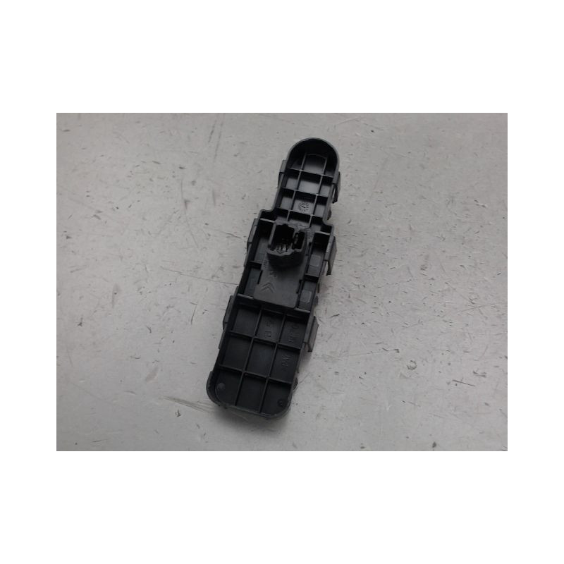COMMANDE LEVE-GLACE PORTE AVD PEUGEOT 307