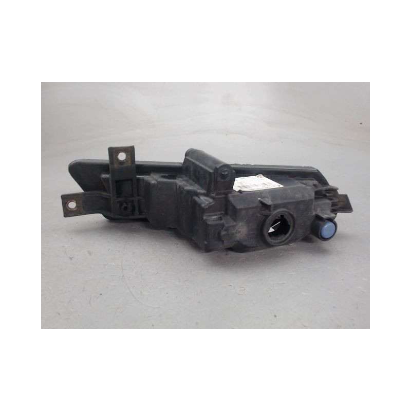 PHARE ANTIBROUILLARD AVANT GAUCHE B.M.W. SERIE 1