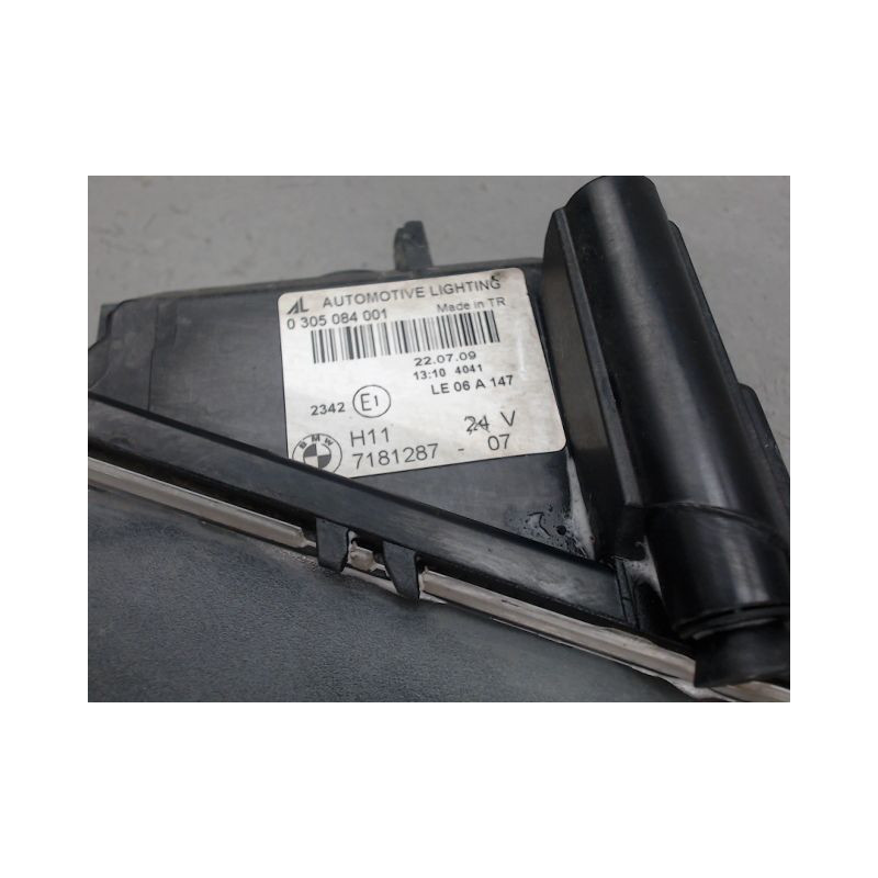 PHARE ANTIBROUILLARD AVANT GAUCHE B.M.W. SERIE 1