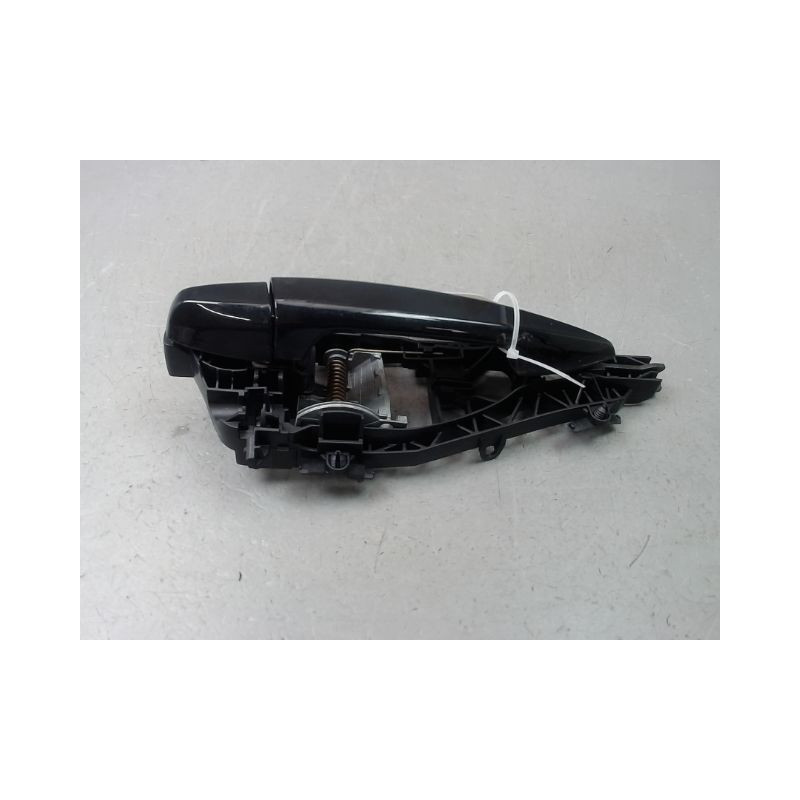 POIGNEE EXTERIEURE PORTE AVANT DROIT BMW X1