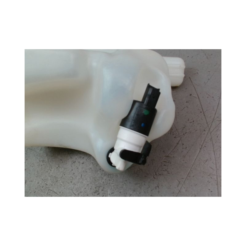 RESERVOIR LAVE-GLACE AVANT CITROEN BERLINGO