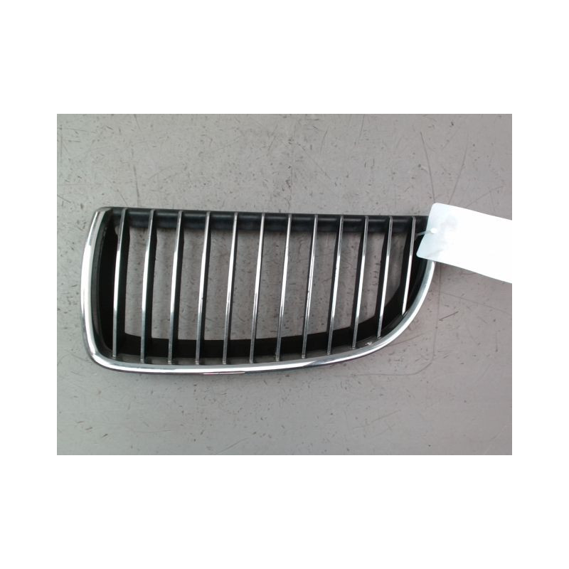 GRILLE CALANDRE GAUCHE BMW SERIE 3 TOURING V Phase 1 (E91) 2005-2008