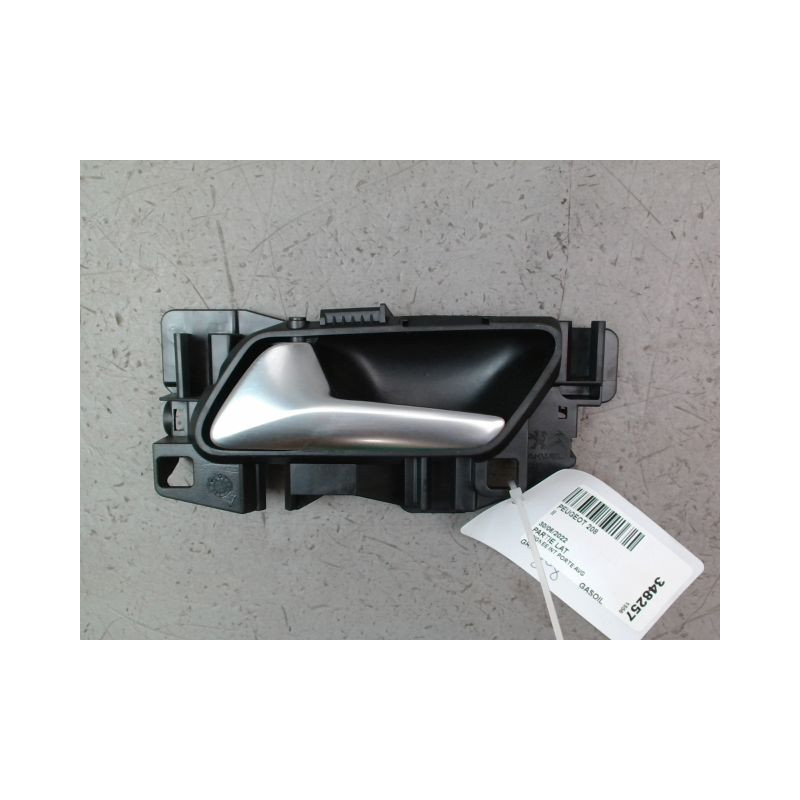 POIGNEE INTERIEURE PORTE AVANT GAUCHE PEUGEOT 208 2012-...