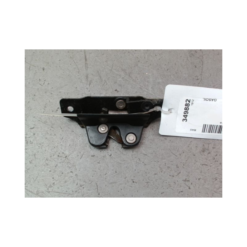 SERRURE HAYON  PEUGEOT 206+