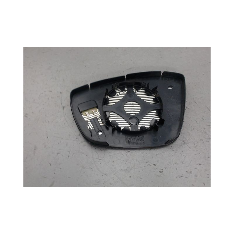 GLACE RETROVISEUR EXT D PEUGEOT 208