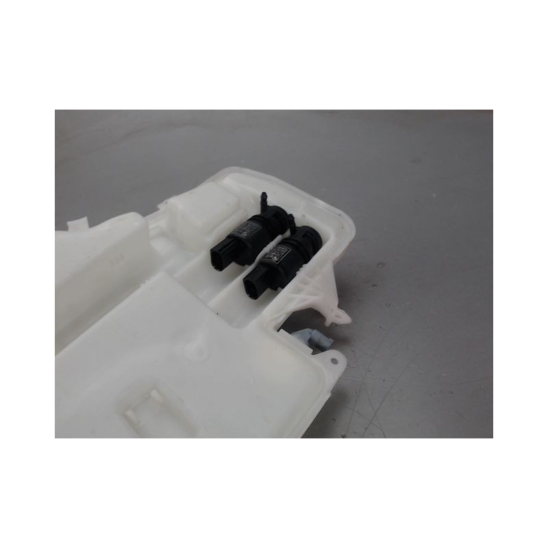 RESERVOIR LAVE-GLACE AVANT B.M.W. SERIE 3
