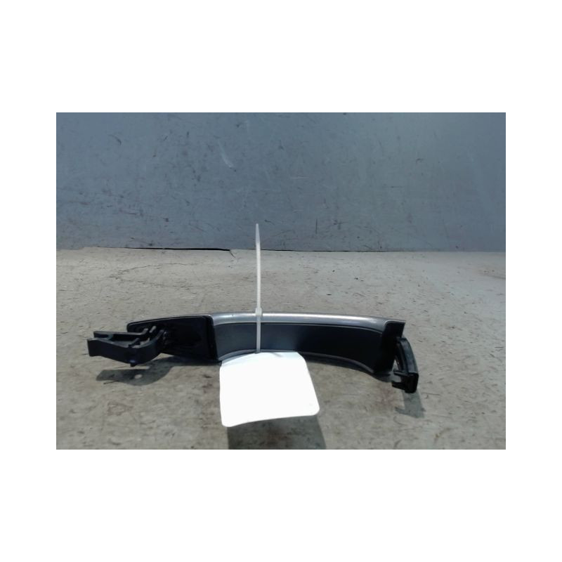 POIGNEE EXTERIEURE PORTE AVANT DROIT PEUGEOT 2008