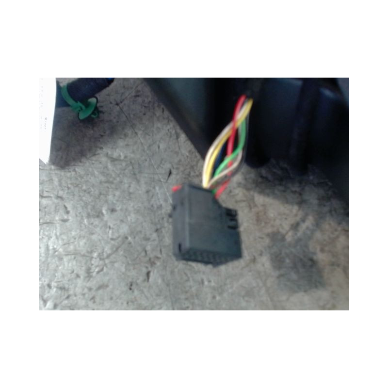 RETROVISEUR EXTERIEUR ELECTRIQUE DROIT VOLKSWAGEN PASSAT SW 2005-