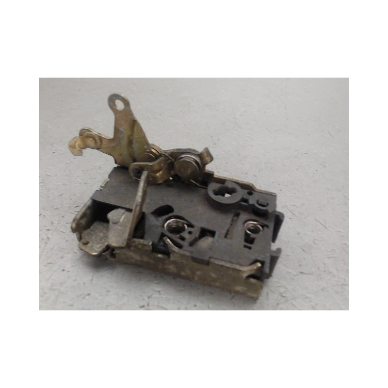 SYSTEME CONDAMNATION ARRIERE DROIT PEUGEOT 205
