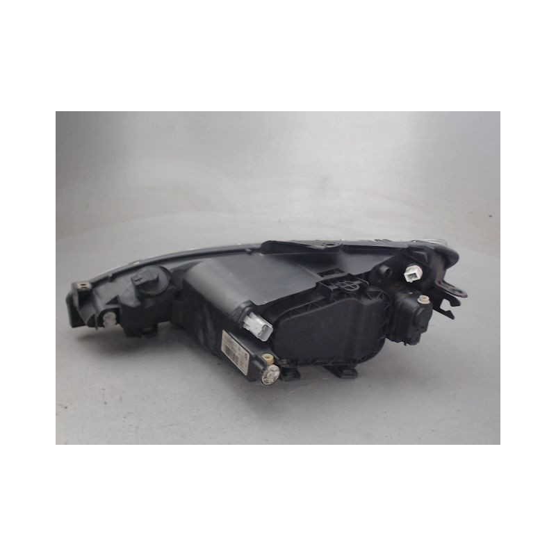 PHARE DROIT PEUGEOT 206