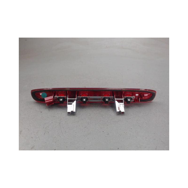FEUX STOP SUPPLEMENTAIRE PEUGEOT 208