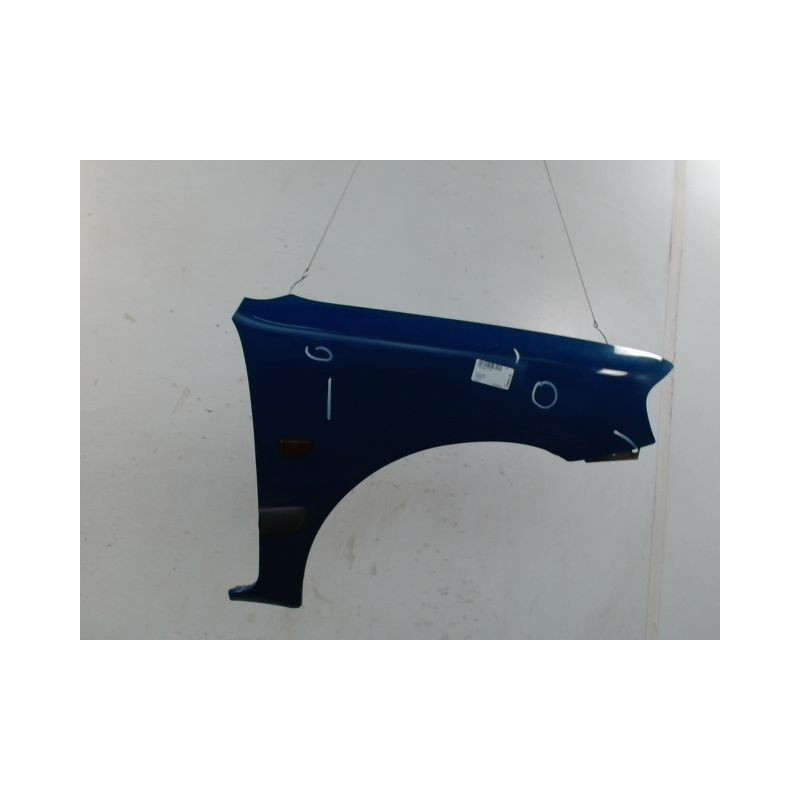 AILE AVANT DROIT PEUGEOT 106