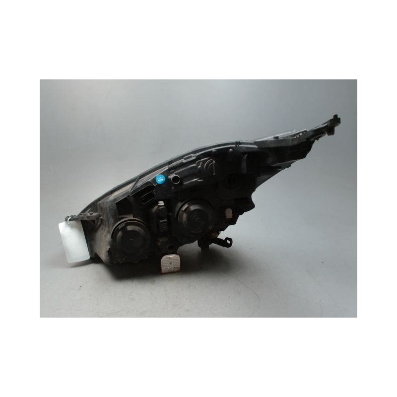 PHARE DROIT PEUGEOT 208