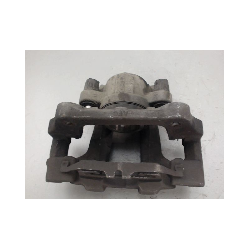 ETRIER DE FREIN AVANT DROIT B.M.W. SERIE 3