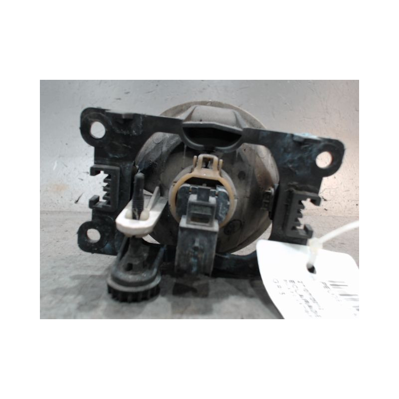 PHARE ANTIBROUILLARD AVANT DROIT PEUGEOT 5008