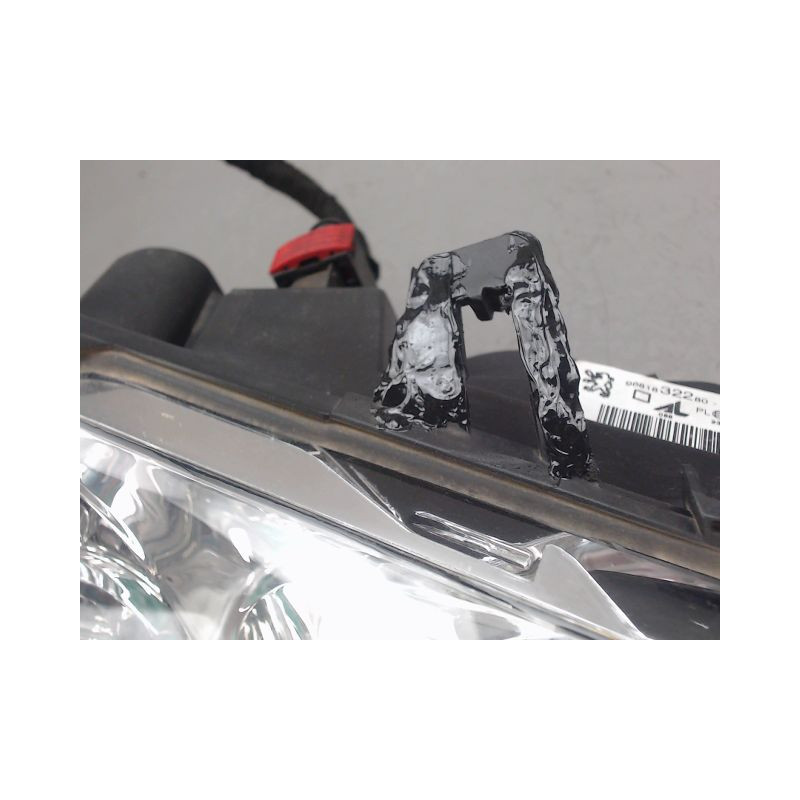 PHARE DROIT PEUGEOT 307