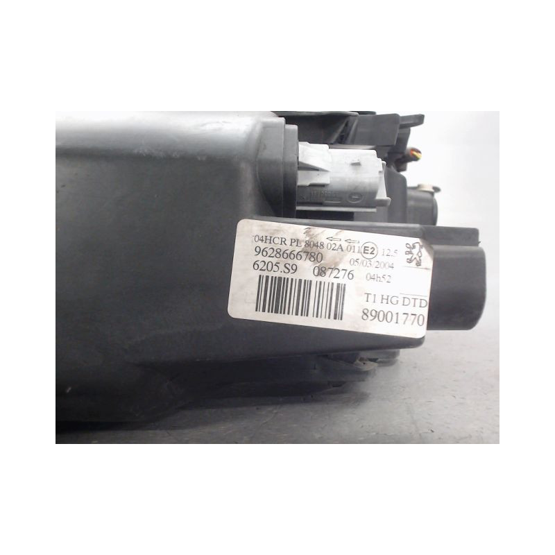 PHARE DROIT PEUGEOT 206