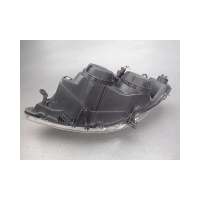 PHARE DROIT PEUGEOT 307
