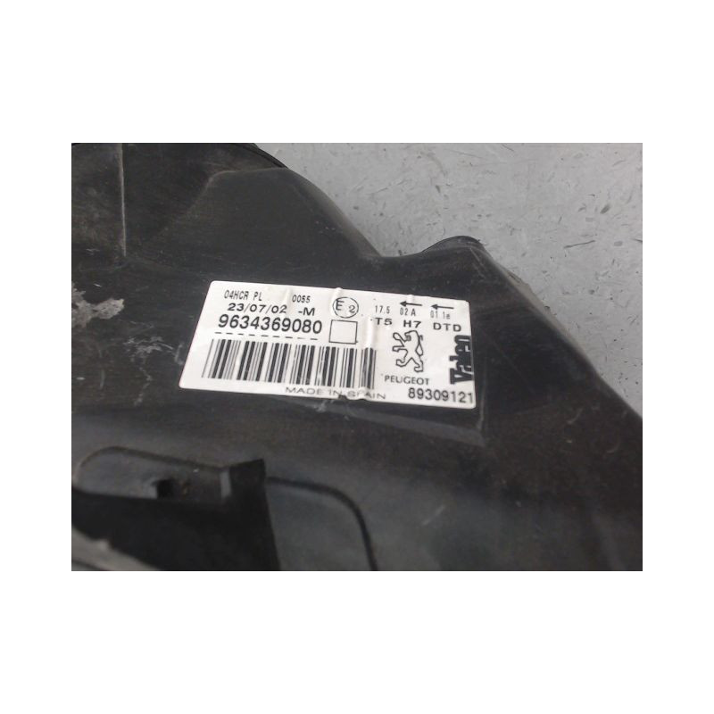 PHARE DROIT PEUGEOT 307
