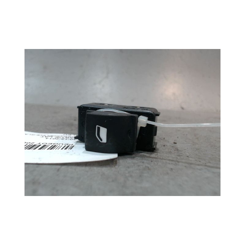COMMANDE LEVE-GLACE PORTE AVG PEUGEOT 2008